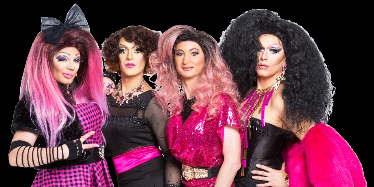 Femmes Fa-Gee Travestie