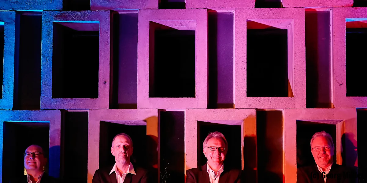 ebasa und das Orchester der Liebe 