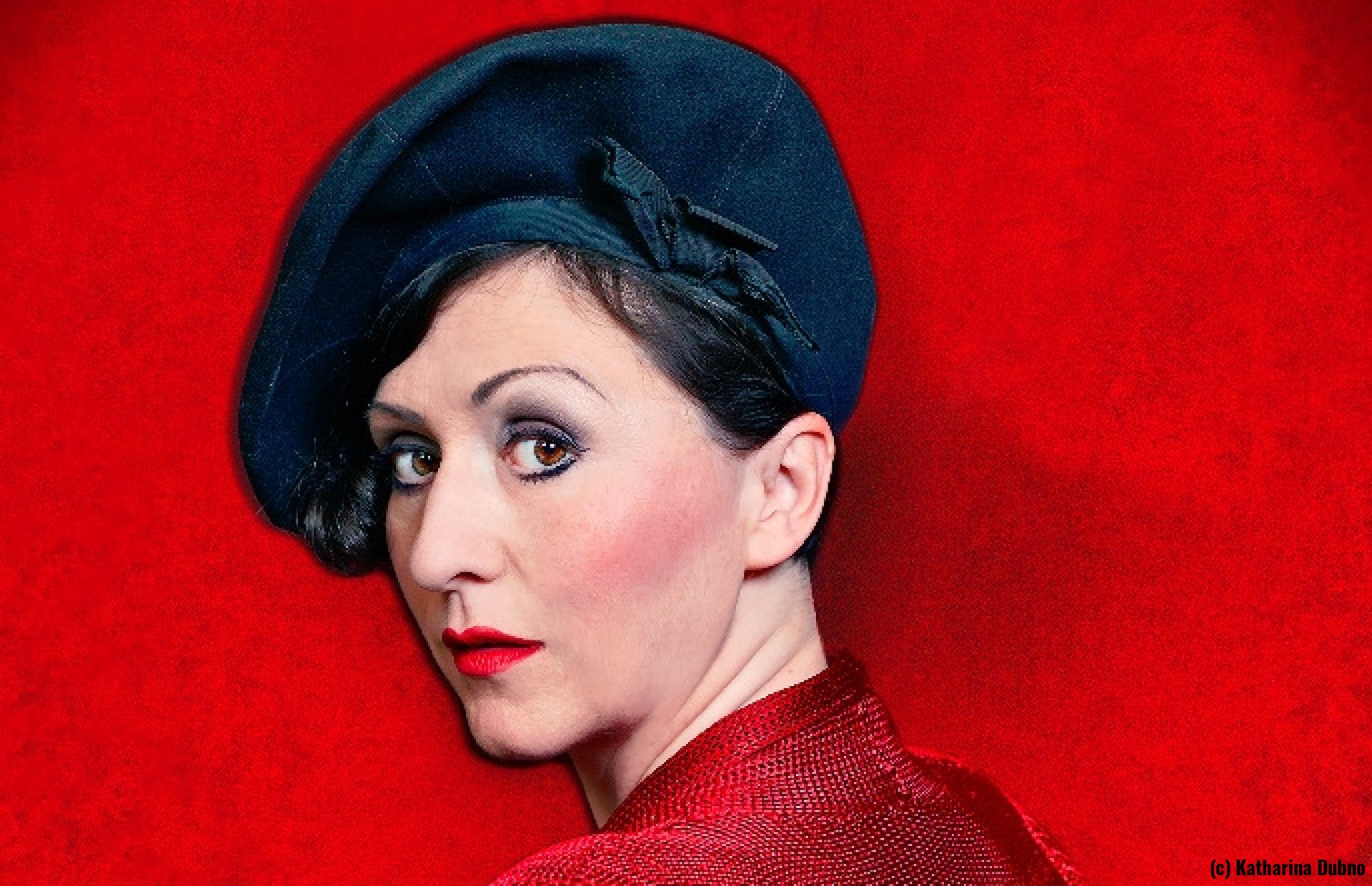 Evi Niessner singt Piaf